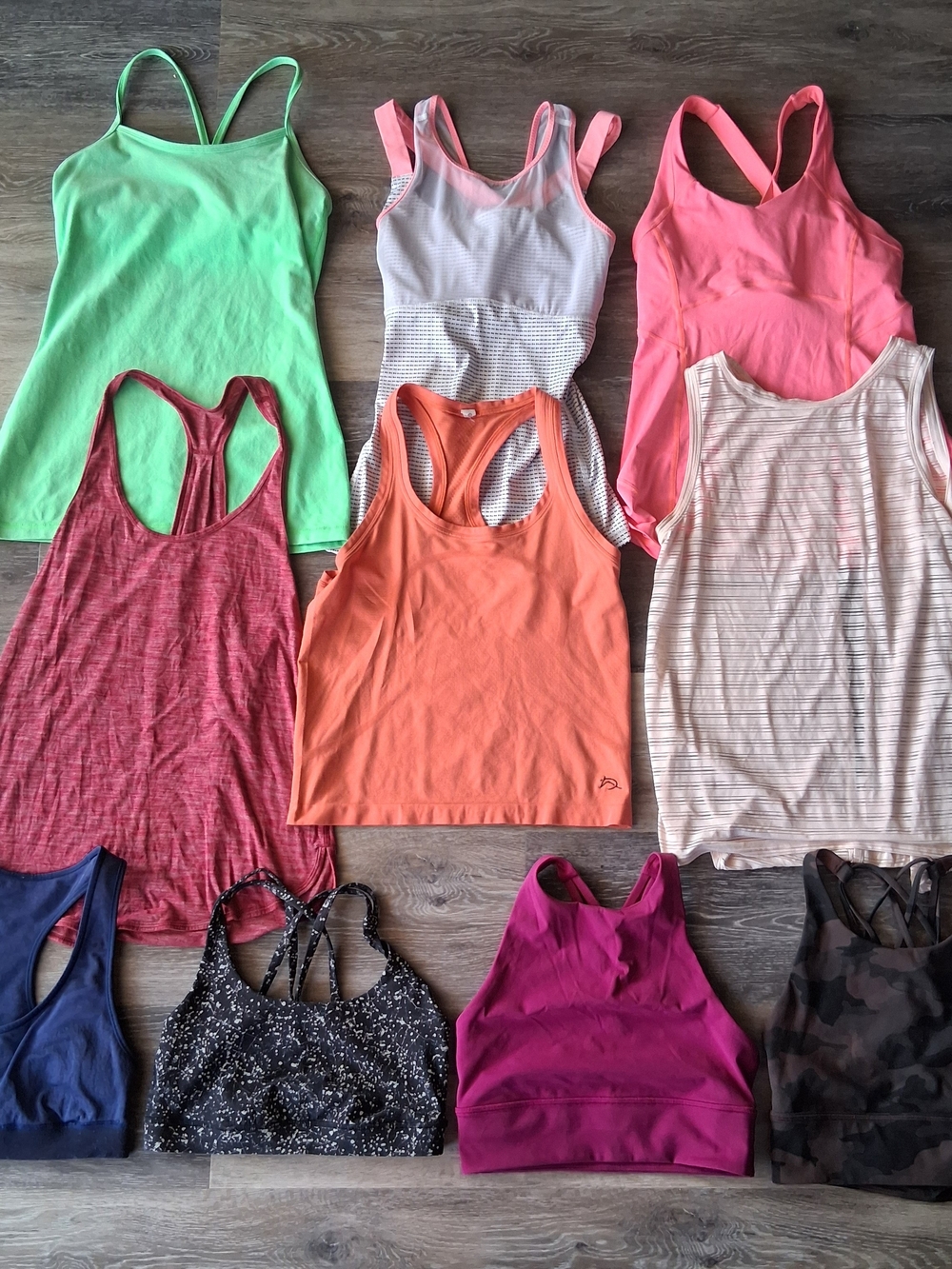 Lululemon Athletica Bundle Of Size 6 Tops And Sports Bras